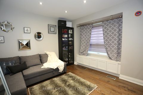 Photo 30 at 16 Aldenham Crescent, Donalda, Toronto