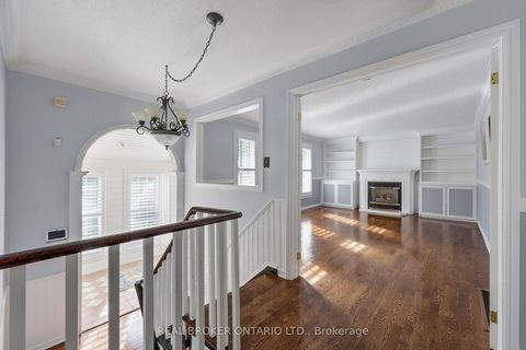 Photo 4 at 222 Park Avenue, Holland Landing, East Gwillimbury