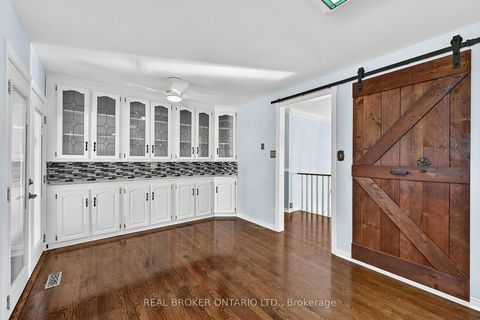 Photo 10 at 222 Park Avenue, Holland Landing, East Gwillimbury