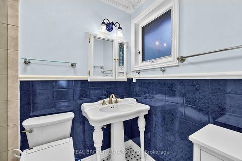 Photo 17 at 222 Park Avenue, Holland Landing, East Gwillimbury