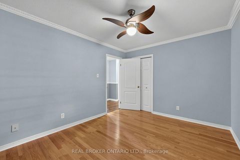 Photo 21 at 222 Park Avenue, Holland Landing, East Gwillimbury