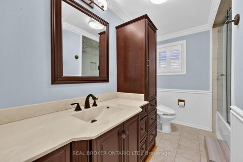 Photo 22 at 222 Park Avenue, Holland Landing, East Gwillimbury