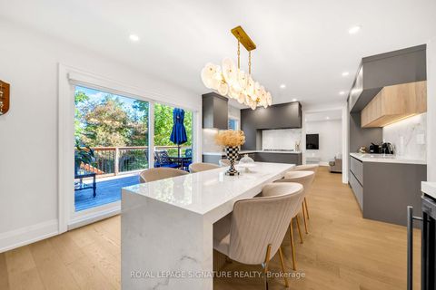 Photo 18 at 16 Ravencliffe Road, Willowbrook, Markham