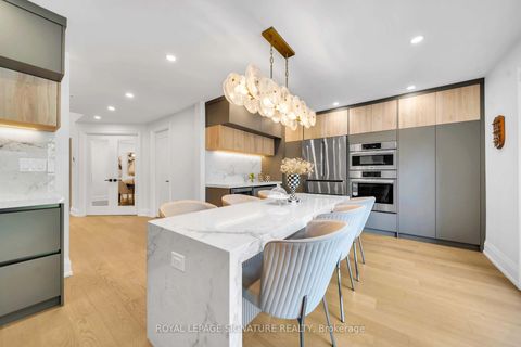 Photo 21 at 16 Ravencliffe Road, Willowbrook, Markham