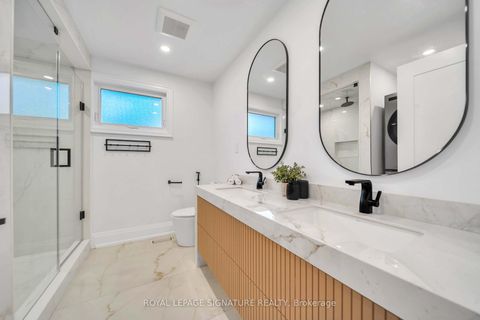 Photo 32 at 16 Ravencliffe Road, Willowbrook, Markham