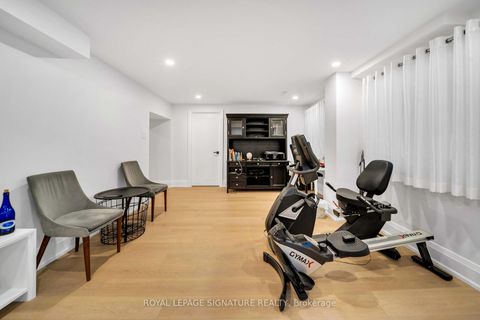 Photo 38 at 16 Ravencliffe Road, Willowbrook, Markham