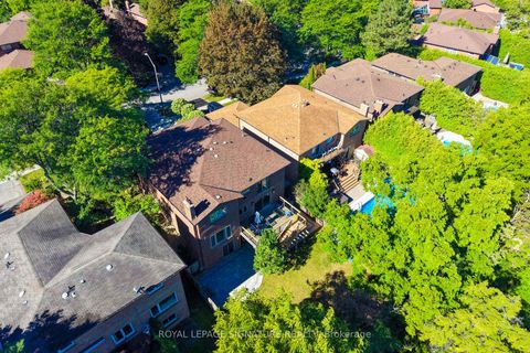 Photo 44 at 16 Ravencliffe Road, Willowbrook, Markham