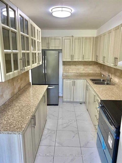 Photo 6 at 310 - 2245 Eglinton Avenue E, Ionview, Toronto