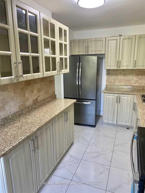 Photo 7 at 310 - 2245 Eglinton Avenue E, Ionview, Toronto