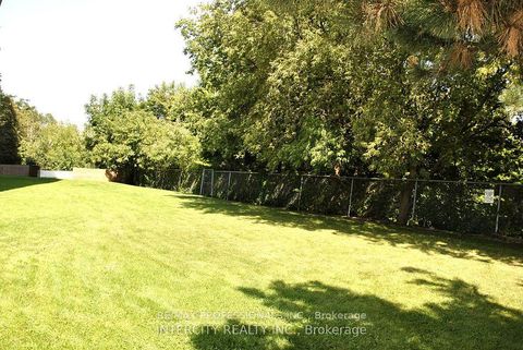 Photo 19 at 310 - 2245 Eglinton Avenue E, Ionview, Toronto