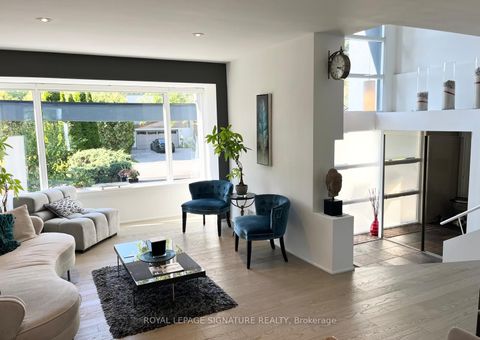 Photo 7 at 90 Berkinshaw Crescent, Don Mills, Toronto