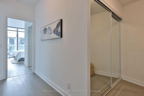 Photo 15 at 710 - 15 Beverley Street, Chinatown, Toronto