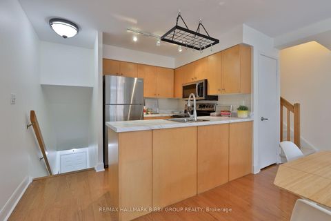 Photo 15 at 317 - 415 Jarvis Street, South St. James Town, Toronto