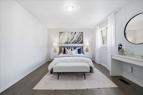 Photo 14 at 22 Snapdragon Drive, Pleasant View, Toronto