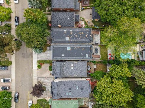 Photo 2 at 90 Roe Avenue, Lawrence Park North, Toronto