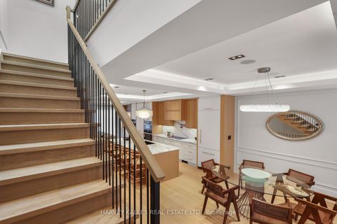 Photo 22 at 90 Roe Avenue, Lawrence Park North, Toronto