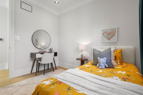Photo 31 at 90 Roe Avenue, Lawrence Park North, Toronto