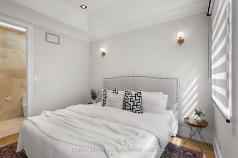 Photo 33 at 90 Roe Avenue, Lawrence Park North, Toronto