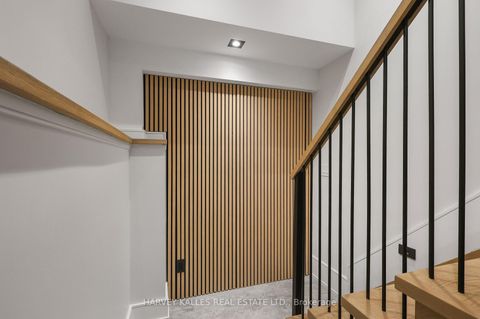 Photo 39 at 90 Roe Avenue, Lawrence Park North, Toronto