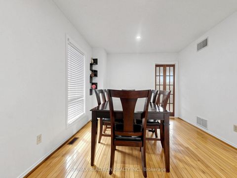Photo 13 at 101 Chieftain Crescent, Allandale Centre, Barrie