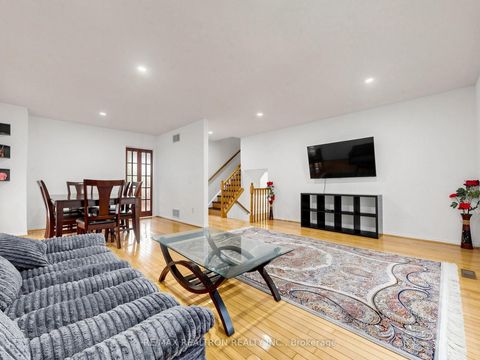 Photo 17 at 101 Chieftain Crescent, Allandale Centre, Barrie