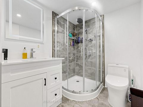 Photo 25 at 101 Chieftain Crescent, Allandale Centre, Barrie