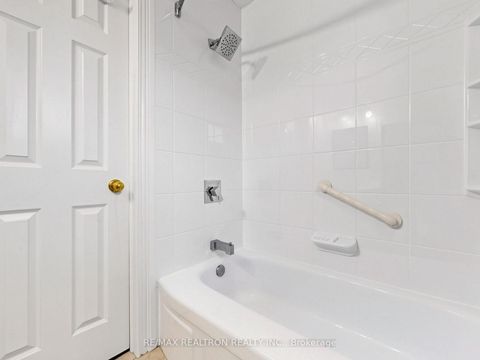 Photo 26 at 101 Chieftain Crescent, Allandale Centre, Barrie