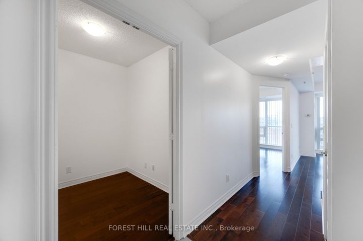 Photo 2 at 510 - 2756 Old Leslie Street, Bayview Village, Toronto