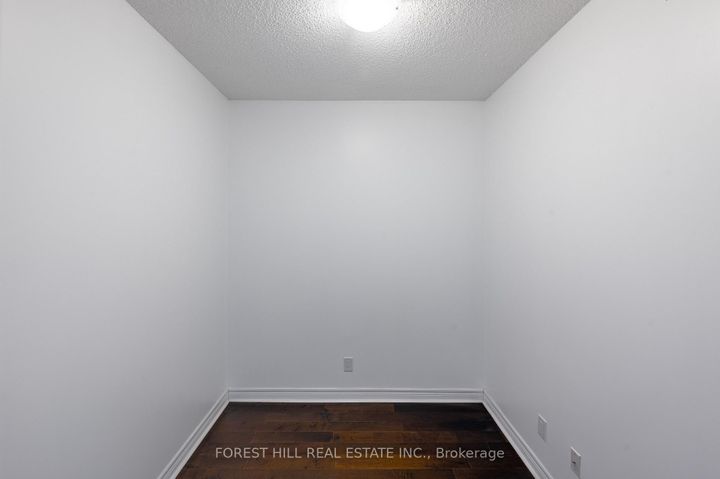 Photo 7 at 510 - 2756 Old Leslie Street, Bayview Village, Toronto
