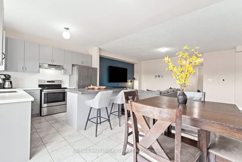 Photo 3 at 1146 Peelar Crescent, Lefroy, Innisfil