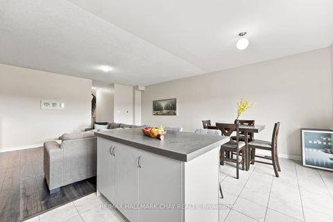 Photo 5 at 1146 Peelar Crescent, Lefroy, Innisfil