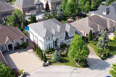 Photo 4 at 63 mapledown Way N, Rural Vaughan, Vaughan