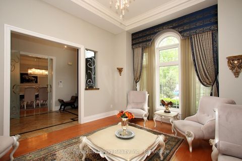 Photo 19 at 63 mapledown Way N, Rural Vaughan, Vaughan