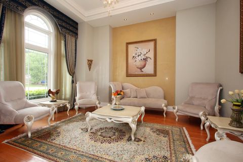 Photo 20 at 63 mapledown Way N, Rural Vaughan, Vaughan