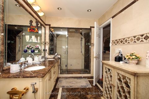 Photo 29 at 63 mapledown Way N, Rural Vaughan, Vaughan