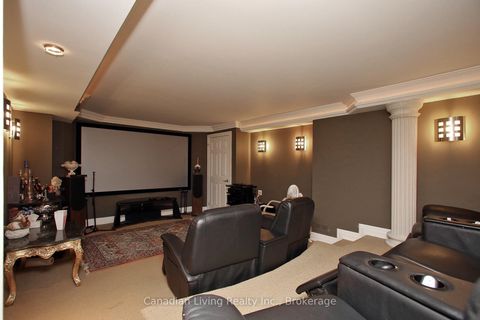Photo 37 at 63 mapledown Way N, Rural Vaughan, Vaughan
