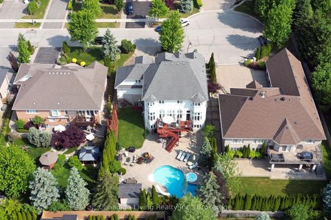 Photo 40 at 63 mapledown Way N, Rural Vaughan, Vaughan