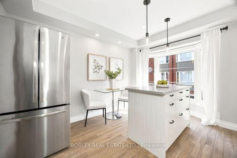 Photo 10 at 3 - 64 Old Mill Terrace, Queensway, Toronto