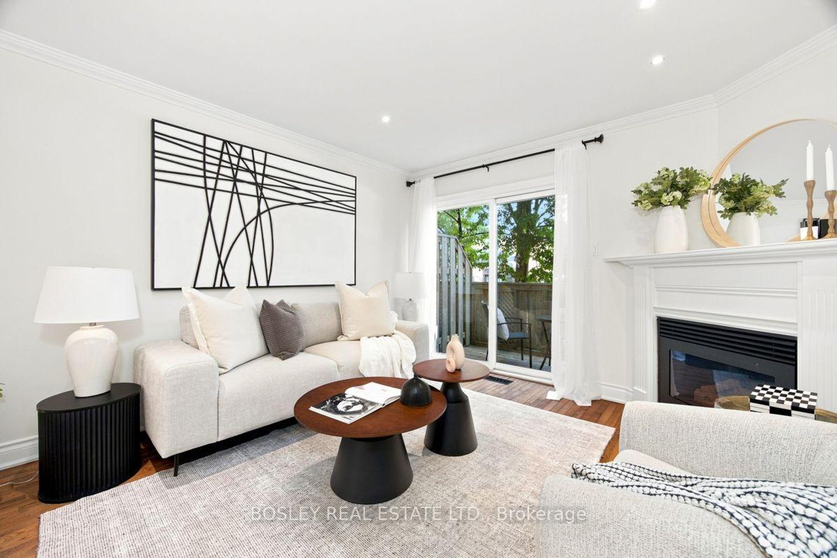 3 - 64 Old Mill Terrace, Queensway, Toronto 