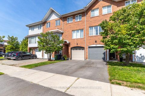 Photo 1 at 28 Rumi Crescent, Victoria Village, Toronto
