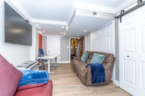 Photo 7 at 28 Rumi Crescent, Victoria Village, Toronto