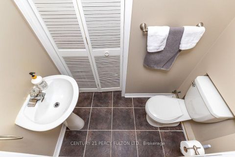 Photo 10 at 28 Rumi Crescent, Victoria Village, Toronto