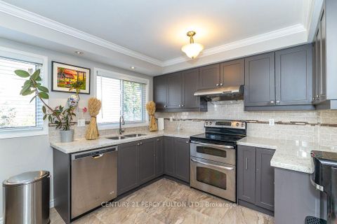 Photo 14 at 28 Rumi Crescent, Victoria Village, Toronto