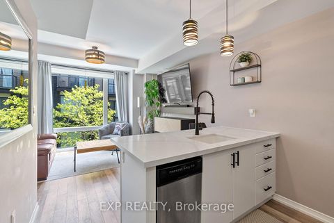Photo 4 at 89 - 30 Fieldway Road, City Centre West, Toronto