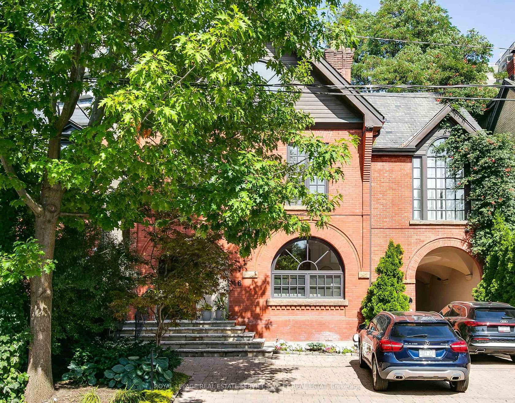 46 Bernard Avenue, Annex, Toronto photo 4