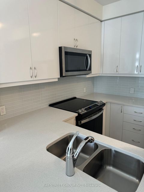 Photo 3 at 1006 - 4955 Yonge Street, Willowdale East, Toronto