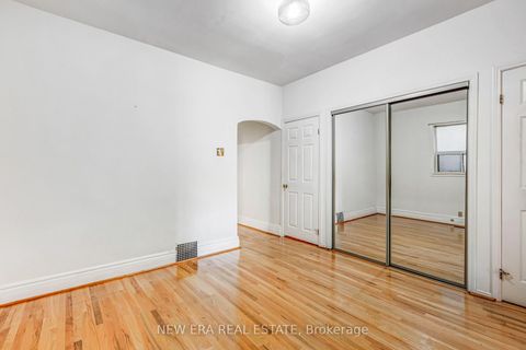Photo 11 at 393 Ossington Avenue, Bellwoods, Toronto