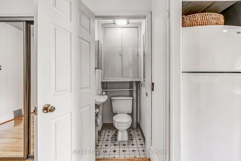 Photo 13 at 393 Ossington Avenue, Bellwoods, Toronto