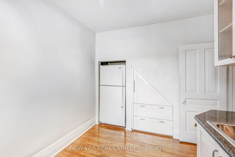 Photo 22 at 393 Ossington Avenue, Bellwoods, Toronto
