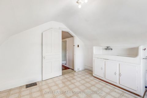 Photo 35 at 393 Ossington Avenue, Bellwoods, Toronto